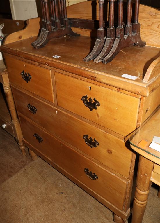 Pine chest of drawers